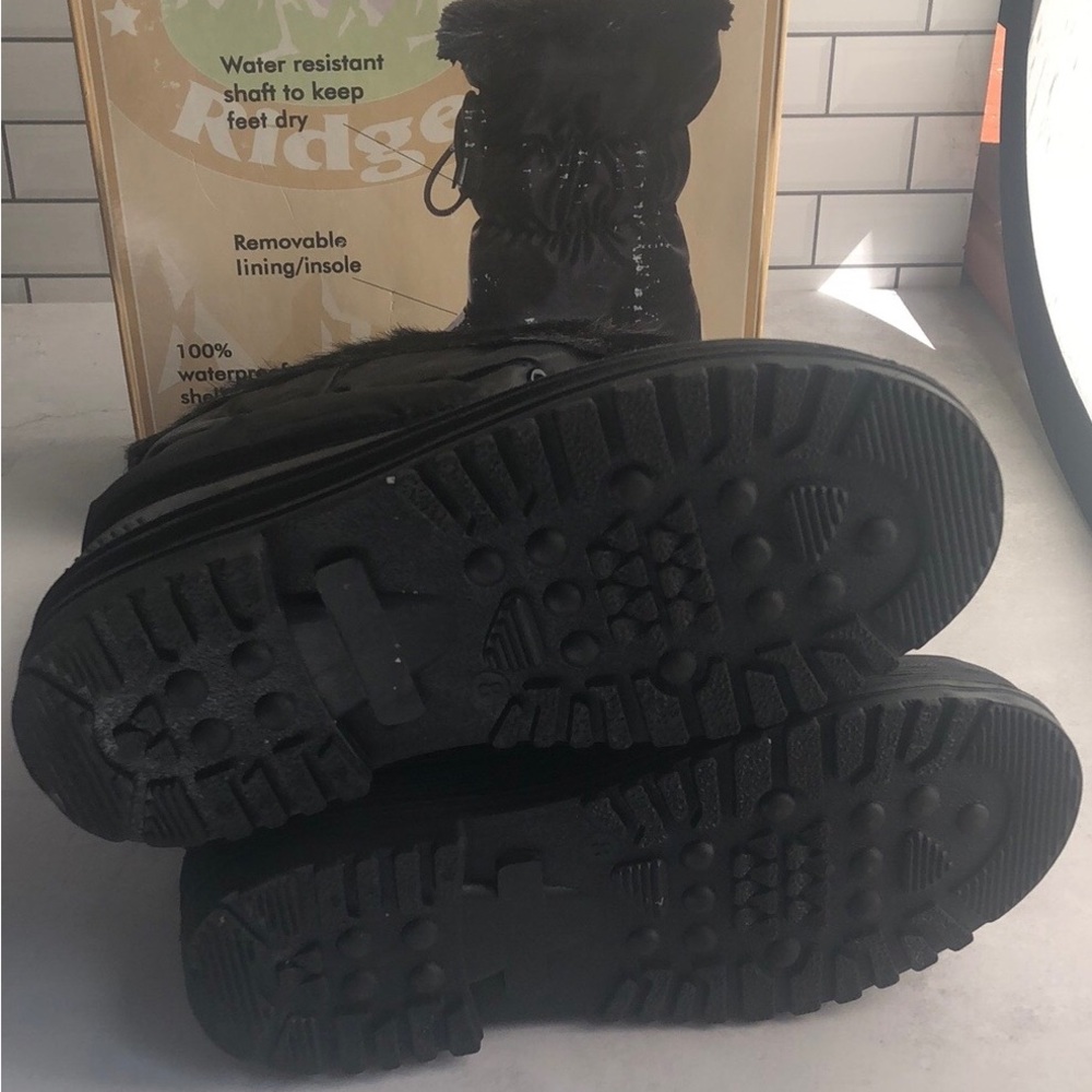 Crater Ridge Shoes - Picture 7 of 11